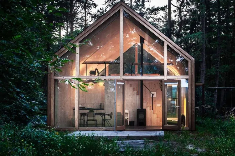 Atelier in het bos van Giethmen