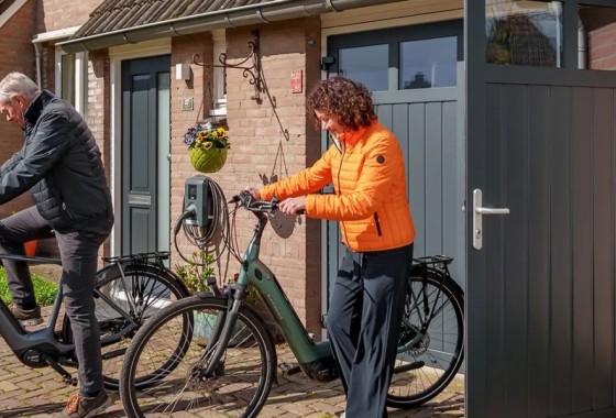 De voordelen van openslaande garagedeuren voor uw kavel - 