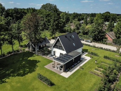 Eigentijdse vrijstaande woning