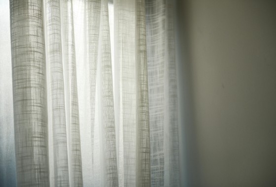 Meer sfeer in huis? Speel met licht en stof! - 