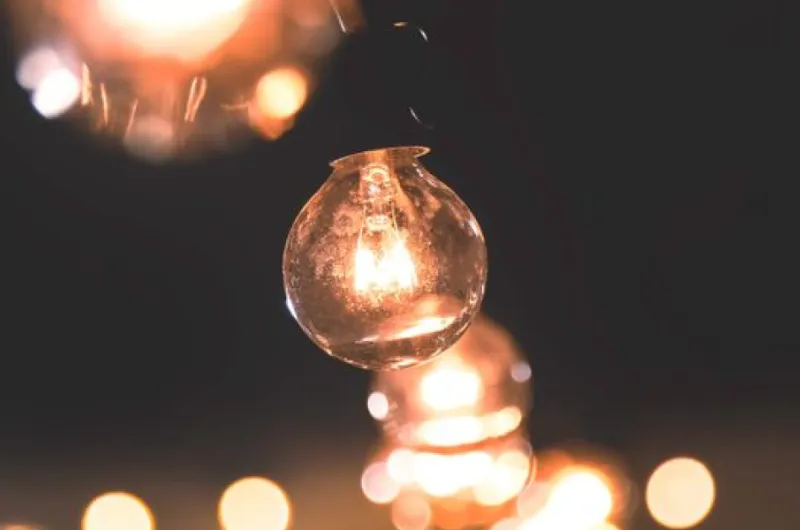 Waarom lichtbediening steeds belangrijker wordt in moderne woningen