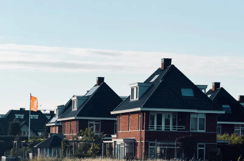 Een bouwkavel op het oog? Vergeet de stroomaansluiting niet