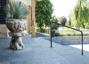5 tuinideeën met Oud Hollandse tegels (voor elke stijl)