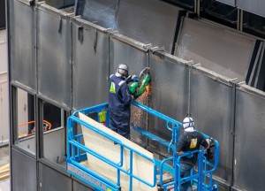 Wanneer kies je voor een hoogwerker op de bouwplaats?