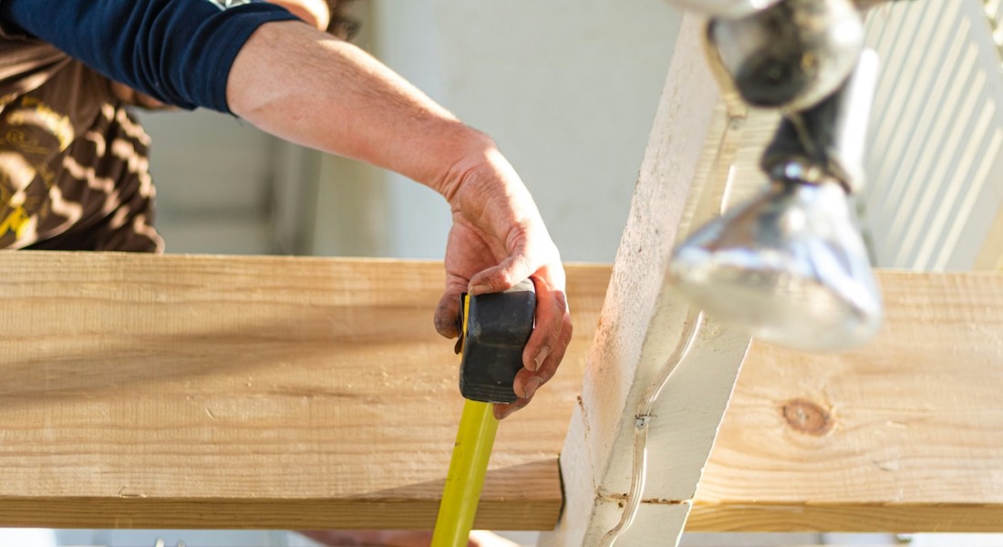 Van bouwkavel tot oplevering: welke verzekeringen heeft een bouwondernemer écht nodig?