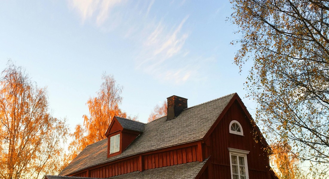 Van fundering tot afwerking: de logistiek achter je eigen droomhuis