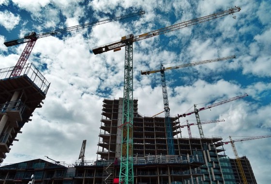 Zelf bouwen: welk materieel komt er kijken bij de bouw van je droomhuis? - 