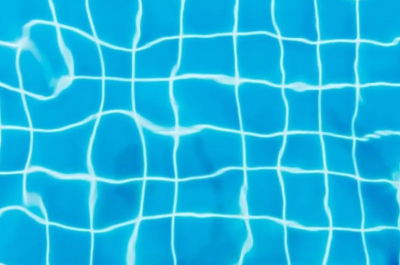 Onderhoud van een zwembad in de tuin