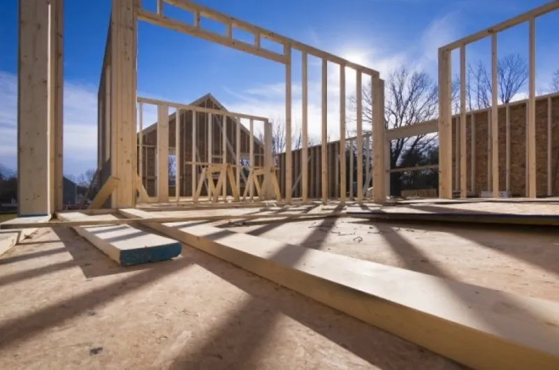 Opstalverzekering tijdens de bouw van een woning