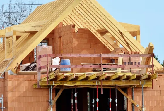 Van bouwkavel tot droomhuis: zo verzeker je jouw woning slim en op tijd