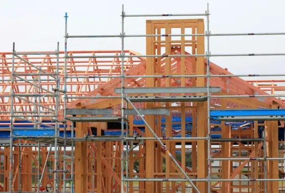 Zelf een huis op een kavel bouwen: wat komt erbij kijken?